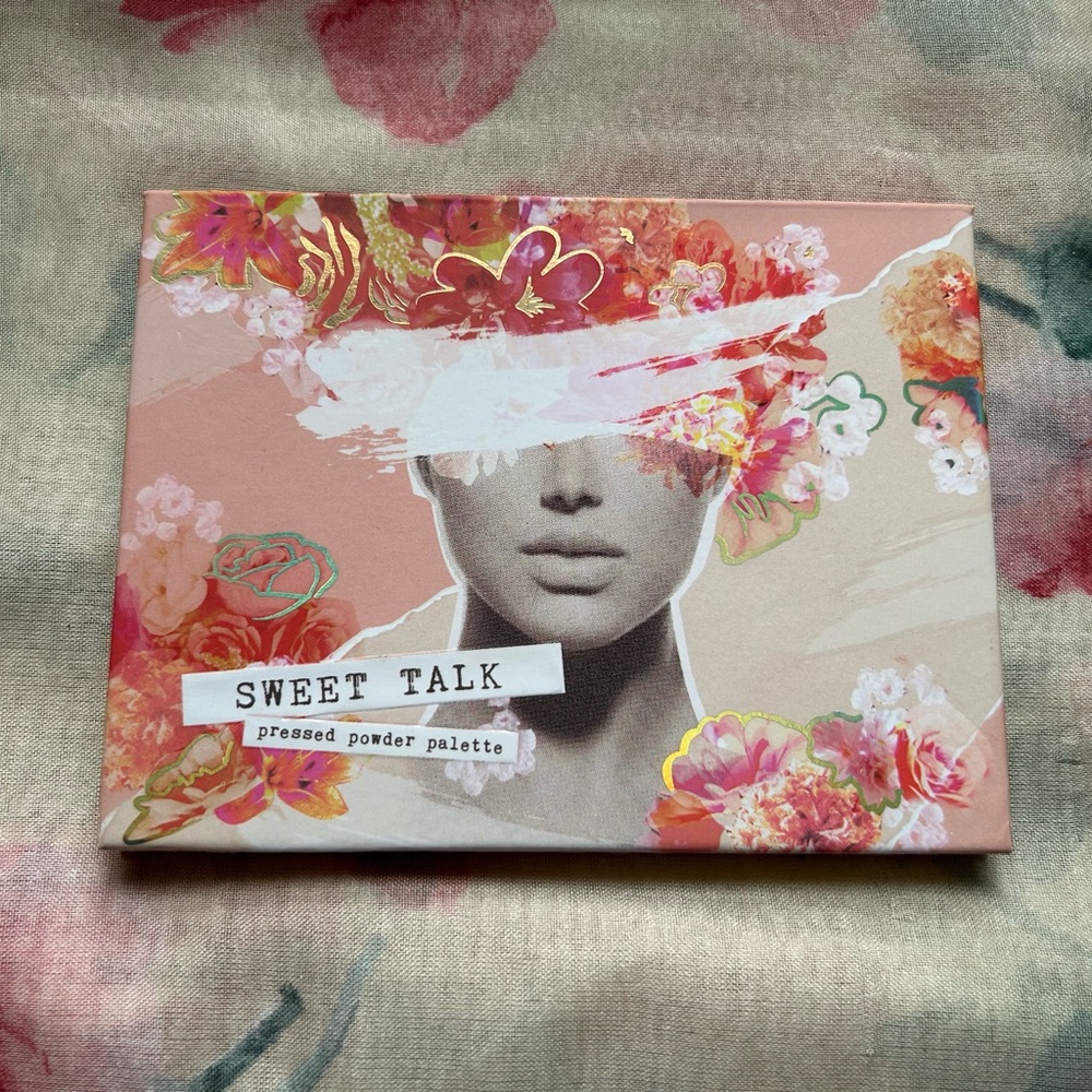 🌸 Colourpop Sweet Talk eyeshadow palette